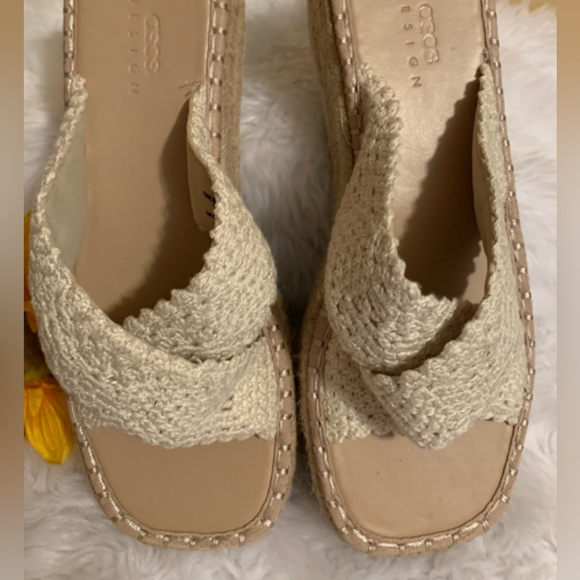 ASOS DESIGN Crème color macrame ladies sandals in size 7 VGUC - Picture 3 of 9